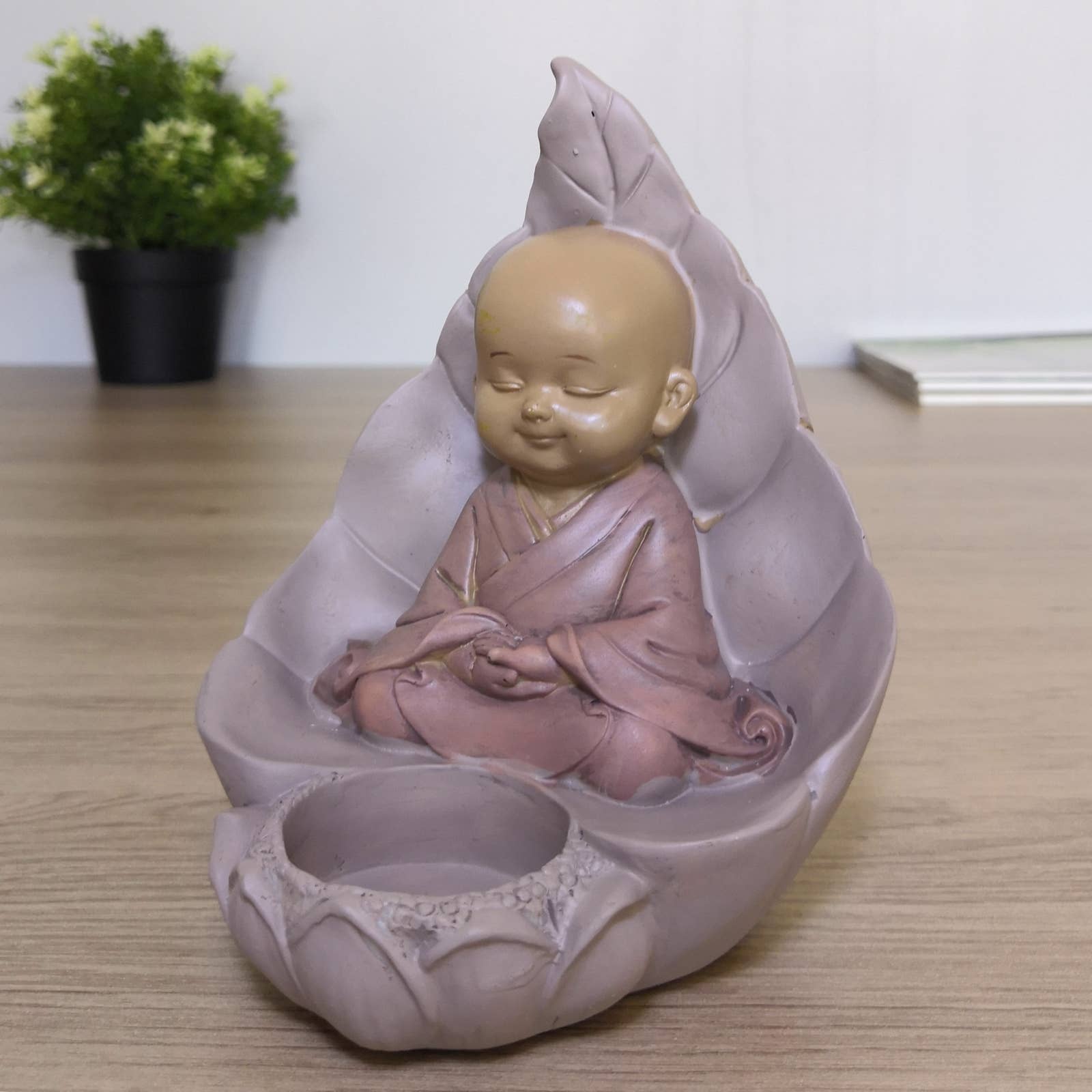Buddha - tuikkukynttiläpidike