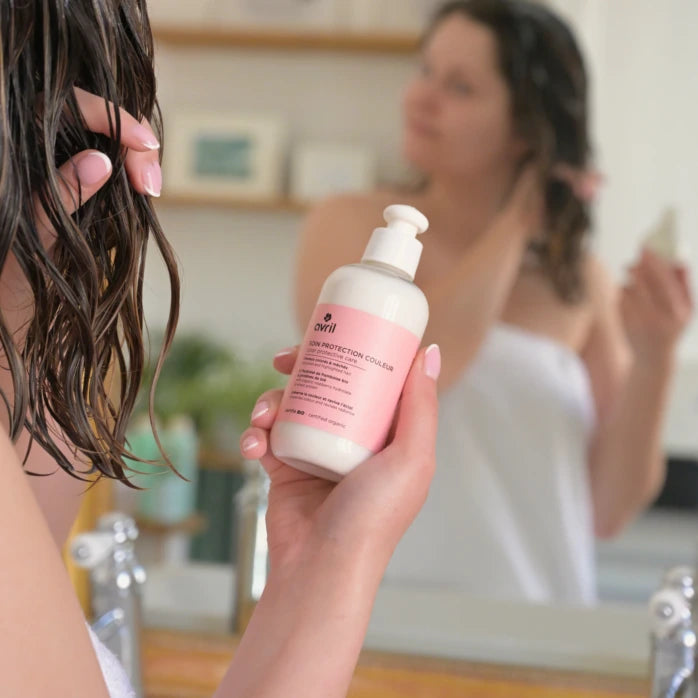 Avril 2-in-1 Hoitoaine värjätyille hiuksille 200ml