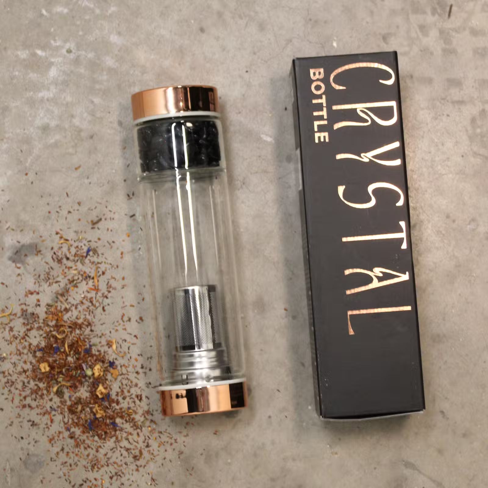 Glasflaska med tesil 500 ml – rosenkvarts