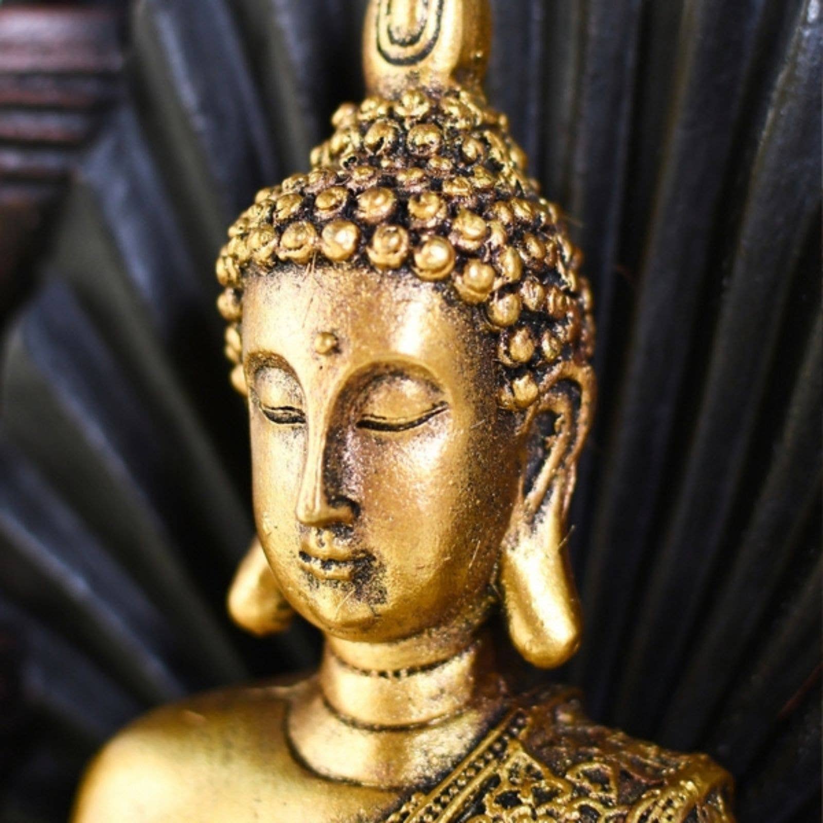 Buddha-statyn – Feng Shui-dekoration Zen-stämning