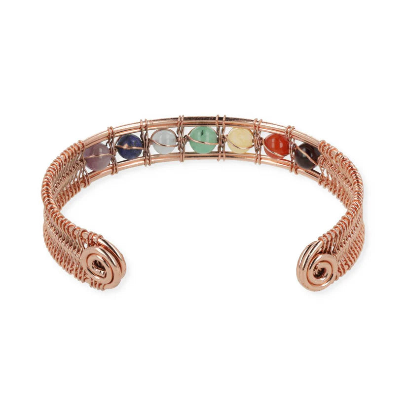 Kopparfärgat magnetarmband - med chakrakristaller