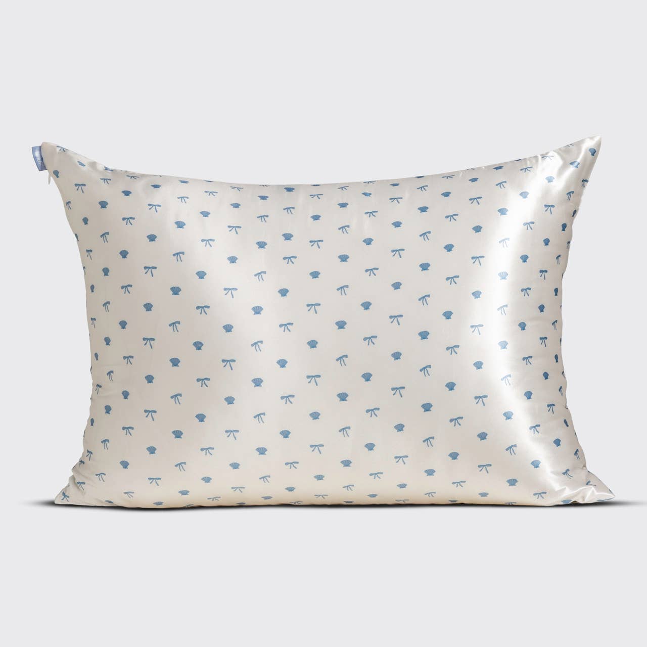 Kitsch Standard Satin Pillowcase - Pearlized Cream & Coastal Blue Print