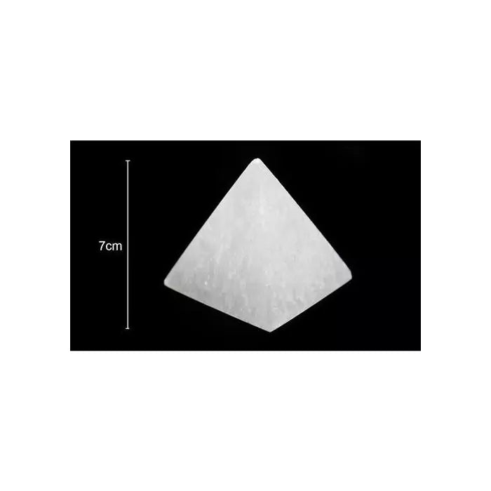 Seleniittipyramidi n. 5-6cm